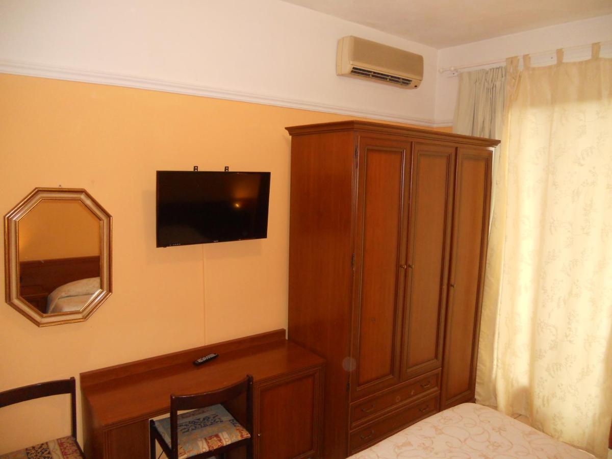 מונטה קטיני טרמה Hotel Salus מראה חיצוני תמונה