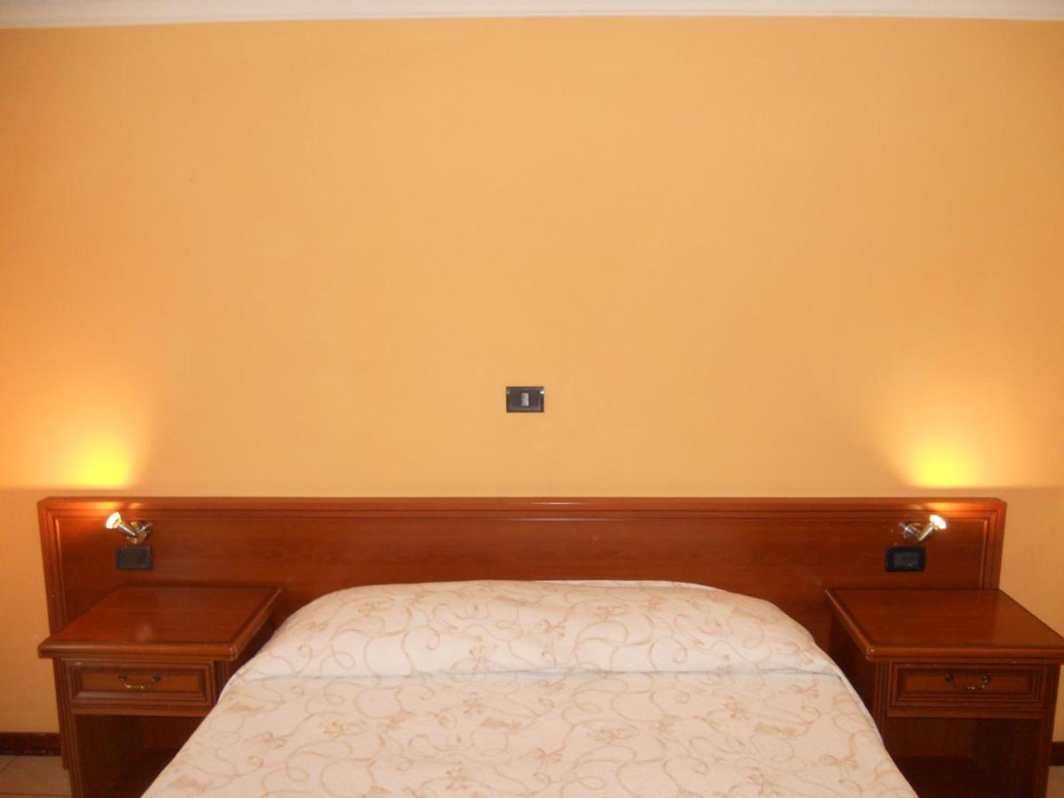 מונטה קטיני טרמה Hotel Salus מראה חיצוני תמונה