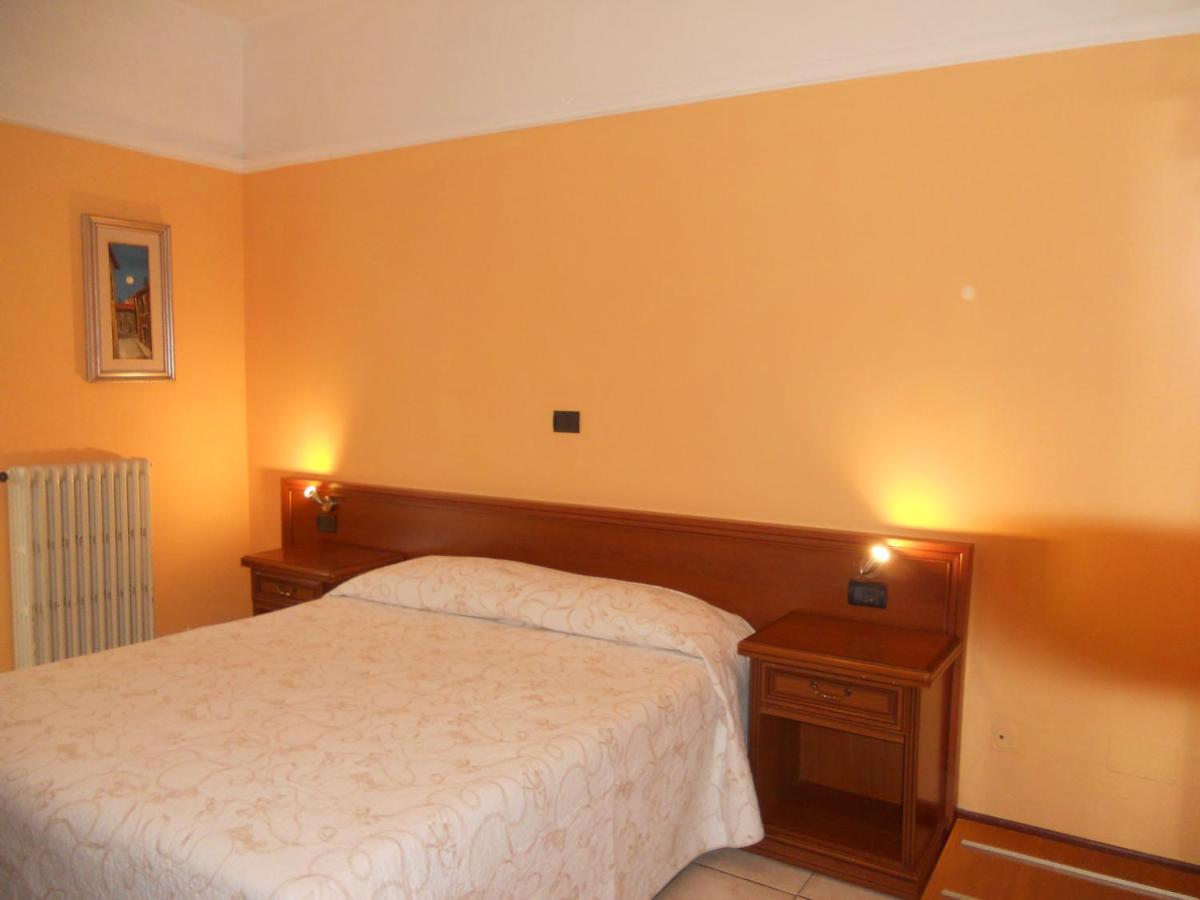 מונטה קטיני טרמה Hotel Salus מראה חיצוני תמונה