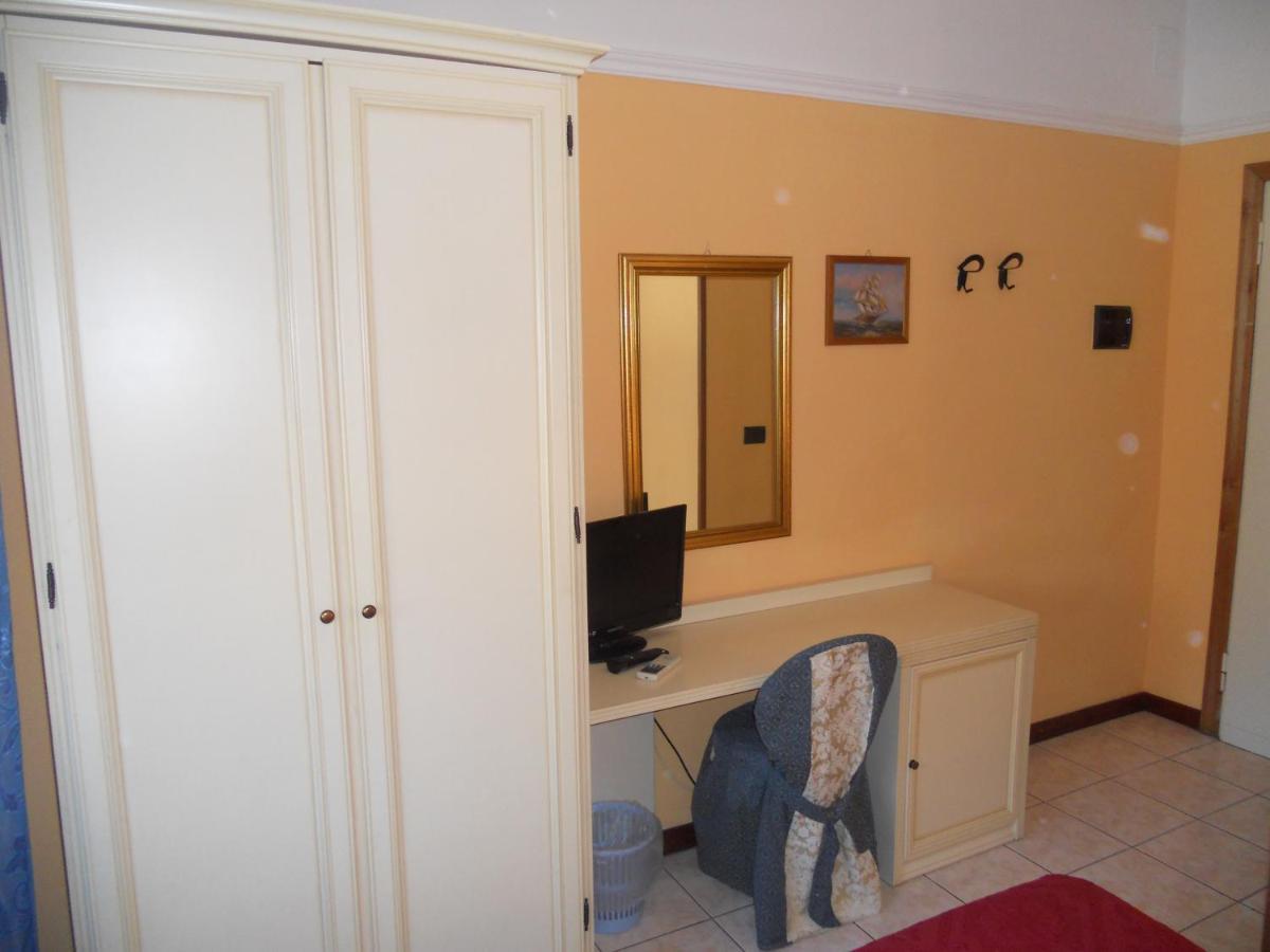 מונטה קטיני טרמה Hotel Salus מראה חיצוני תמונה