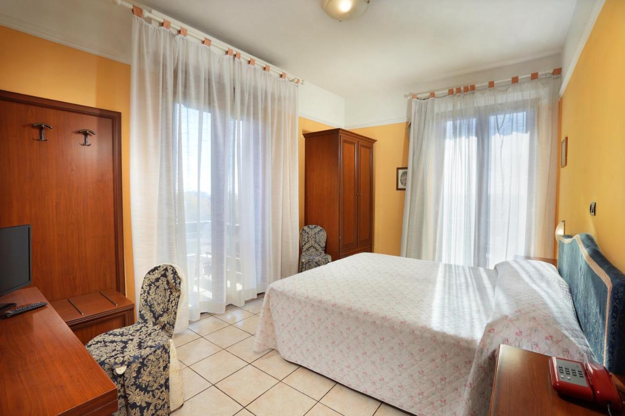 מונטה קטיני טרמה Hotel Salus מראה חיצוני תמונה