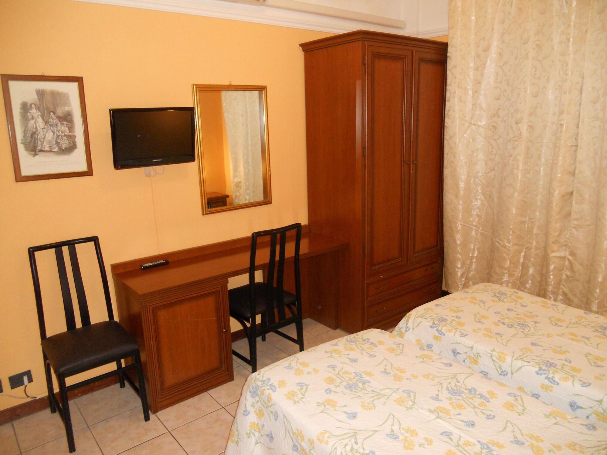 מונטה קטיני טרמה Hotel Salus מראה חיצוני תמונה